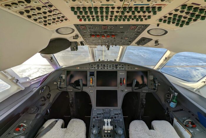 avionul cia mach 3 din area 51 de la spionaj la ozn uri si un pas de rugina