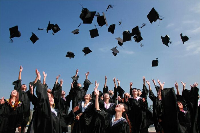 Bursele studenților rămân înghețate până în 2026, anunță Guvernul României bursele studentilor raman inghetate pana in 2026 anunta guvernul romaniei 1772202834