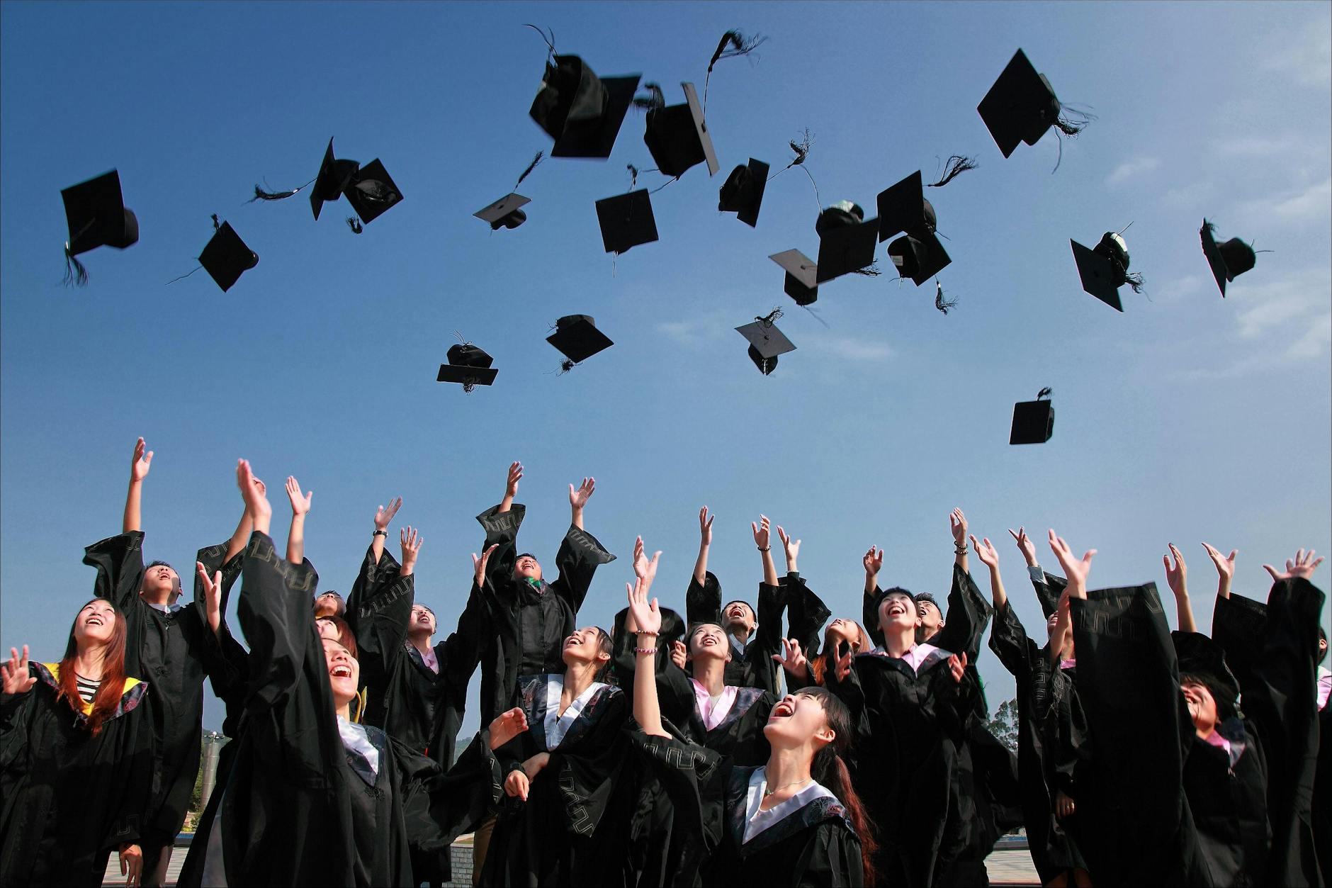 Bursele studenților rămân înghețate până în 2026, anunță Guvernul României