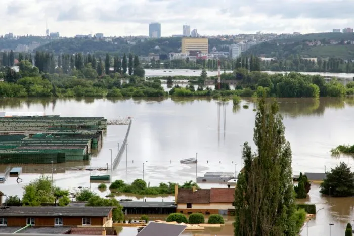 cod-portocaliu-in-6-judete-de-joi-seara-risc-maxim-de-inundatii-in-buzau-si-prahova
