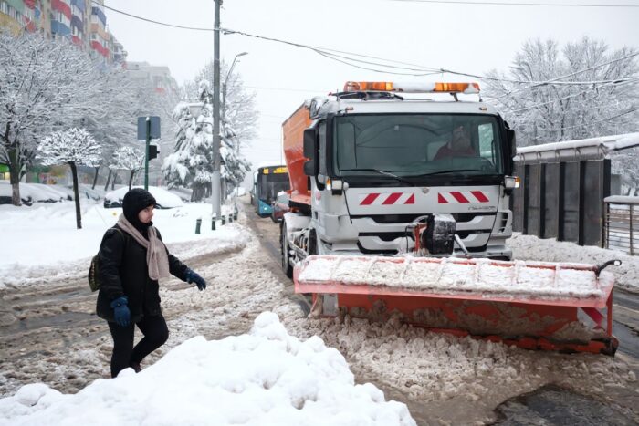 Conflict pe zăpadă. Primăria S1 impune Romprest penalizări de 1,6 milioane lei pe zi conflict pe zapada primaria s1 impune romprest penalizari de 16 milioane lei pe zi 1771593914