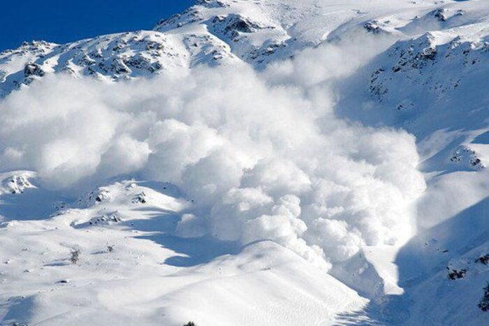 doi-britanici-de-46-si-51-de-ani-ucisi-de-o-avalansa-de-400-m-in-alpii-francezi-1771398841