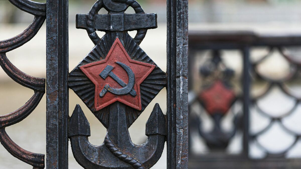 dosarele-epstein-arma-kremlinului-cum-justifica-moscova-rapirea-a-20-000-de-copii