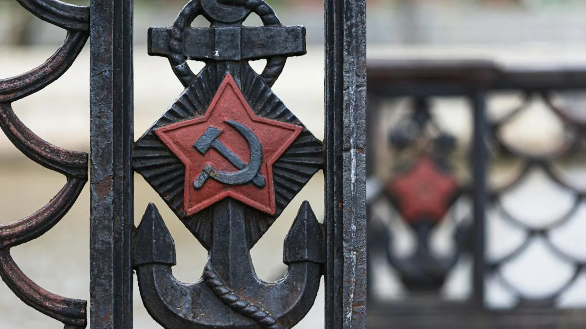 dosarele-epstein-arma-kremlinului-cum-justifica-moscova-rapirea-a-20-000-de-copii