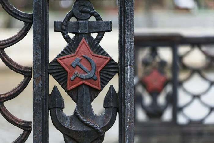 dosarele-epstein-arma-kremlinului-cum-justifica-moscova-rapirea-a-20-000-de-copii