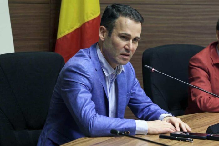 După 11 percheziții DNA, Negoiță recunoaște: Am făcut drumuri pe terenuri private dupa 11 perchezitii dna negoita recunoaste am facut drumuri pe terenuri private