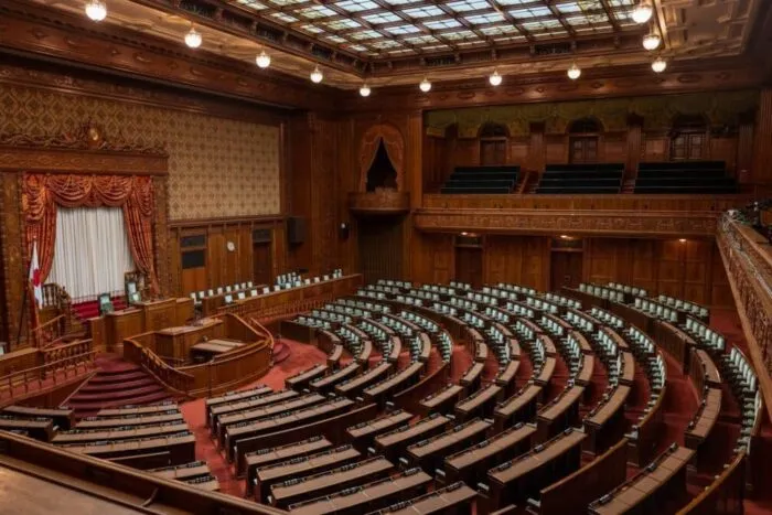 România, printre ultimele locuri în UE la reprezentarea femeilor în politică