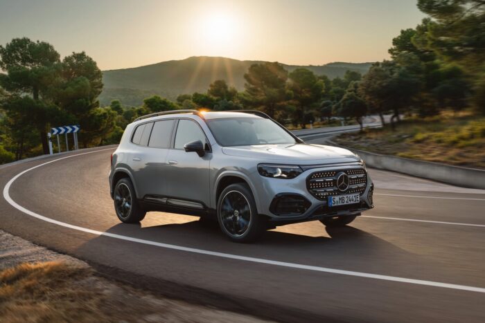 Honda și Mercedes-Benz atacă gropile din șosele: economii de 4,5 milioane dolari anual honda si mercedes benz ataca gropile din sosele economii de 45 milioane dolari anual