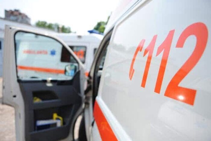 medic agresat la upu targu jiu a fost impins si stropit cu cafea de rudele unei paciente 1771314315