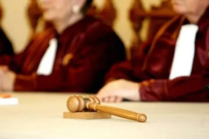 pensiile-speciale-blocate-a-5-a-oara-la-ccr-motivul-un-concediu-paternal