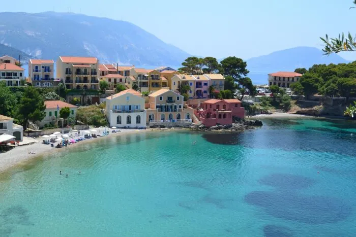 peste-jumatate-din-romani-nu-si-permit-vacanta-cea-mai-mare-rata-din-ue-1772104085