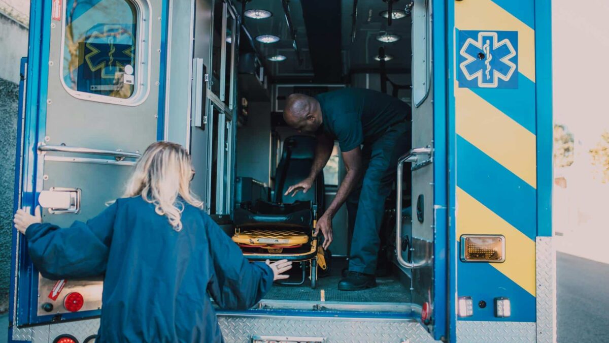 Pieton de 39 de ani, ucis de un autobuz în Sydney. Șoferul de 45 de ani, la spital pentru teste pieton de 39 de ani ucis de un autobuz in sydney soferul de 45 de ani la spital pentru teste