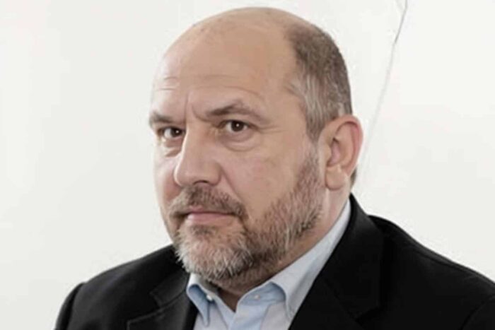 S-a stins Bogdan Bișoc, fondatorul Cvartetului Ad Libitum din 1988. Doliu în muzică s a stins bogdan bisoc fondatorul cvartetului ad libitum din 1988 doliu in muzica