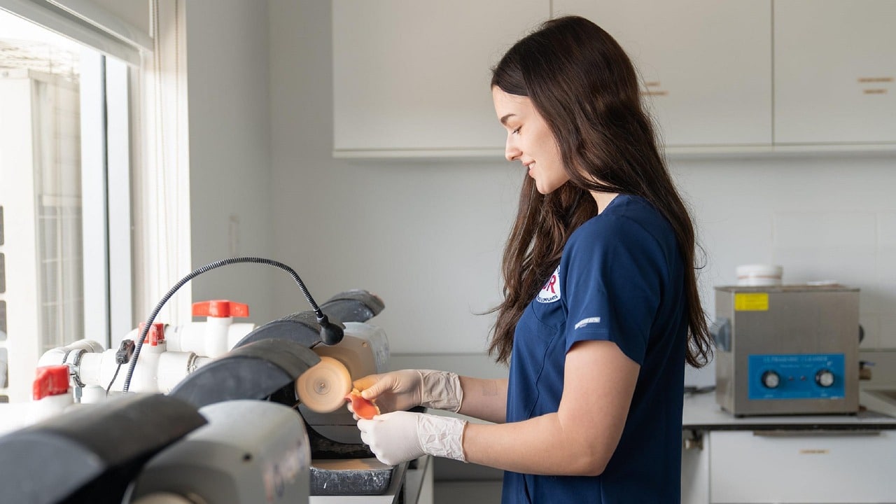 Stomatolog pentru o zi: jocul care anulează frica copiilor de dentist