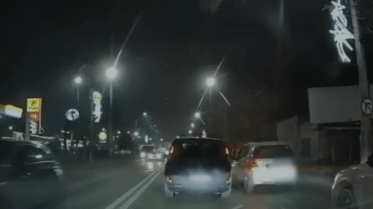 tata-si-fiu-de-14-ani-retinuti-dupa-2-luni-pentru-o-bataie-crunta-in-trafic