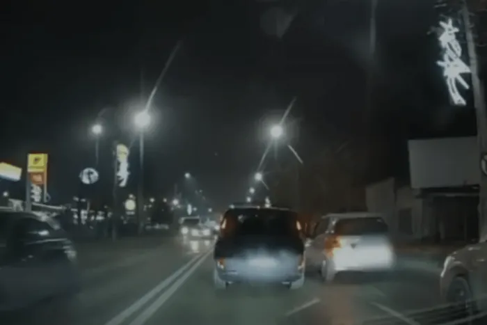 tata-si-fiu-de-14-ani-retinuti-dupa-2-luni-pentru-o-bataie-crunta-in-trafic