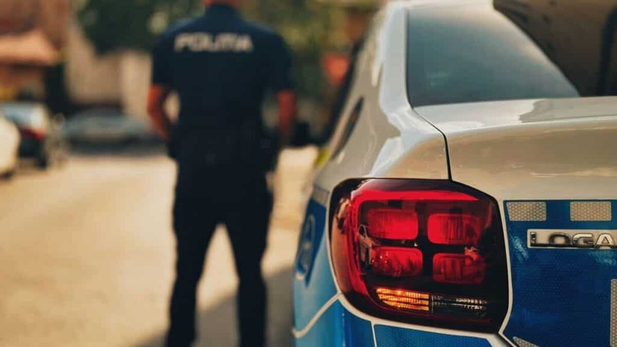 Țeapă cu vacanțe de 40.000 €. O femeie din București a fost reținută
