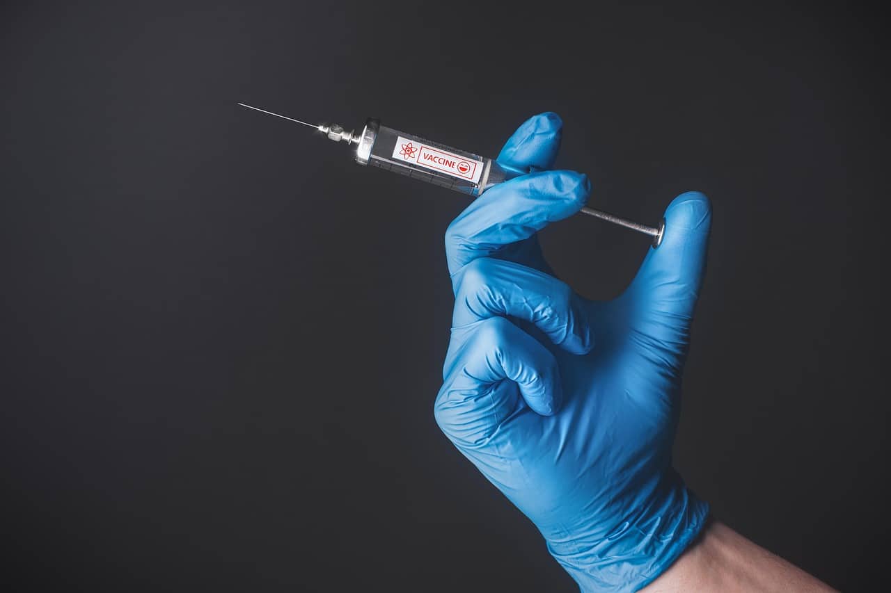 Vaccinul universal contra gripei și COVID ar putea fi disponibil în 5-7 ani