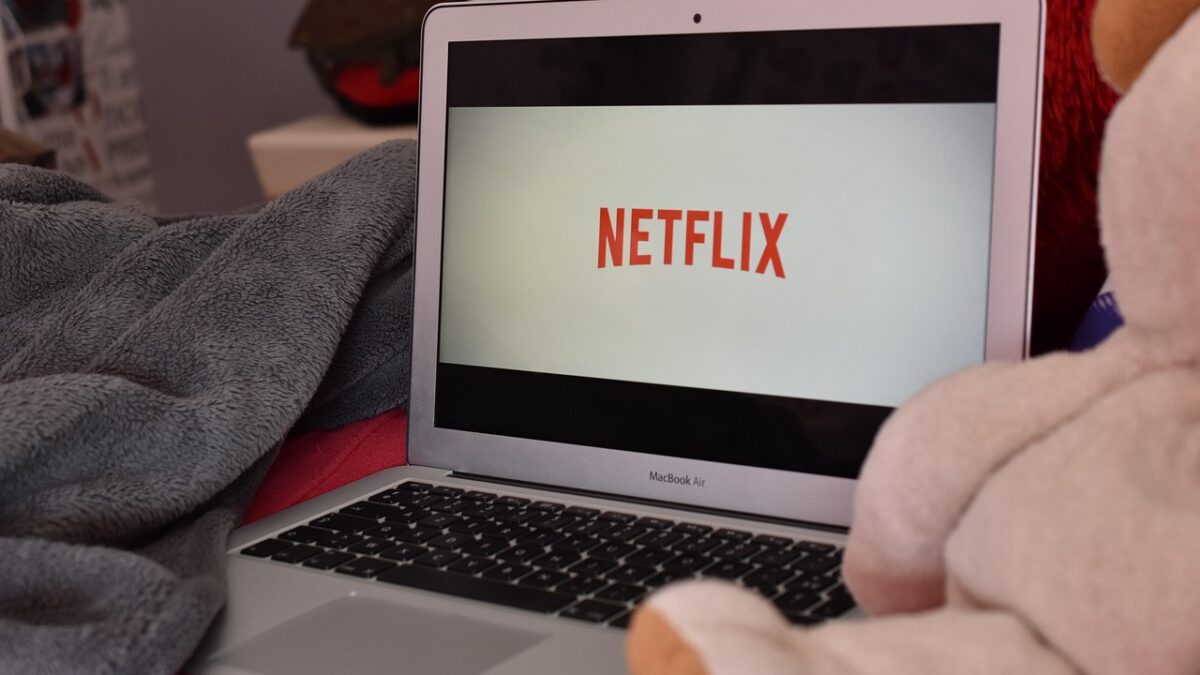 Startup-ul AI InterPositive, fondat de Ben Affleck, a fost cumpărat de Netflix