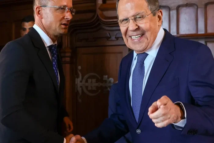 Szijjártó către Lavrov - sunt întotdeauna la dispoziția dvs. Stenograme explozive Péter Szijjártó