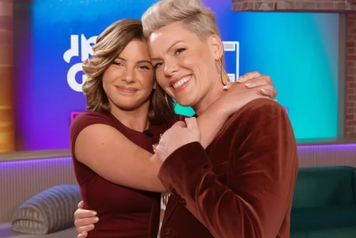 Pink s-a mutat la New York pentru cariera teatrală a fiicei sale