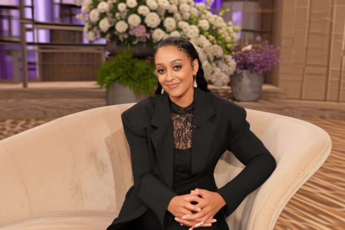 Tia Mowry este din nou îndrăgostită după divorțul de Cory Hardrict după 14 ani Tia Mowry