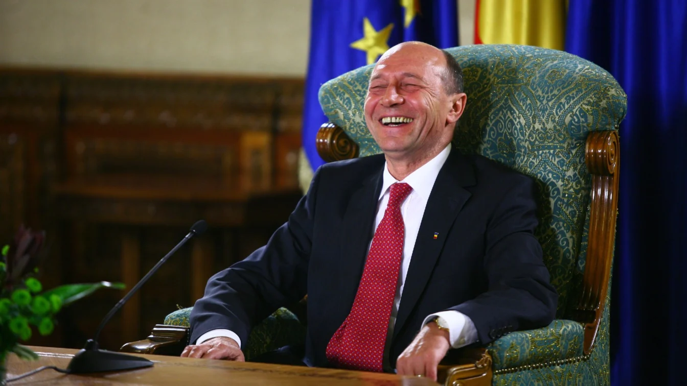 Băsescu îl critică dur pe Trump pentru aroganță și strategia sa puerilă
