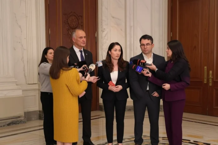 USR atacă dur PSD Grindeanu bate țara pentru a da jos Guvernul USR PSD