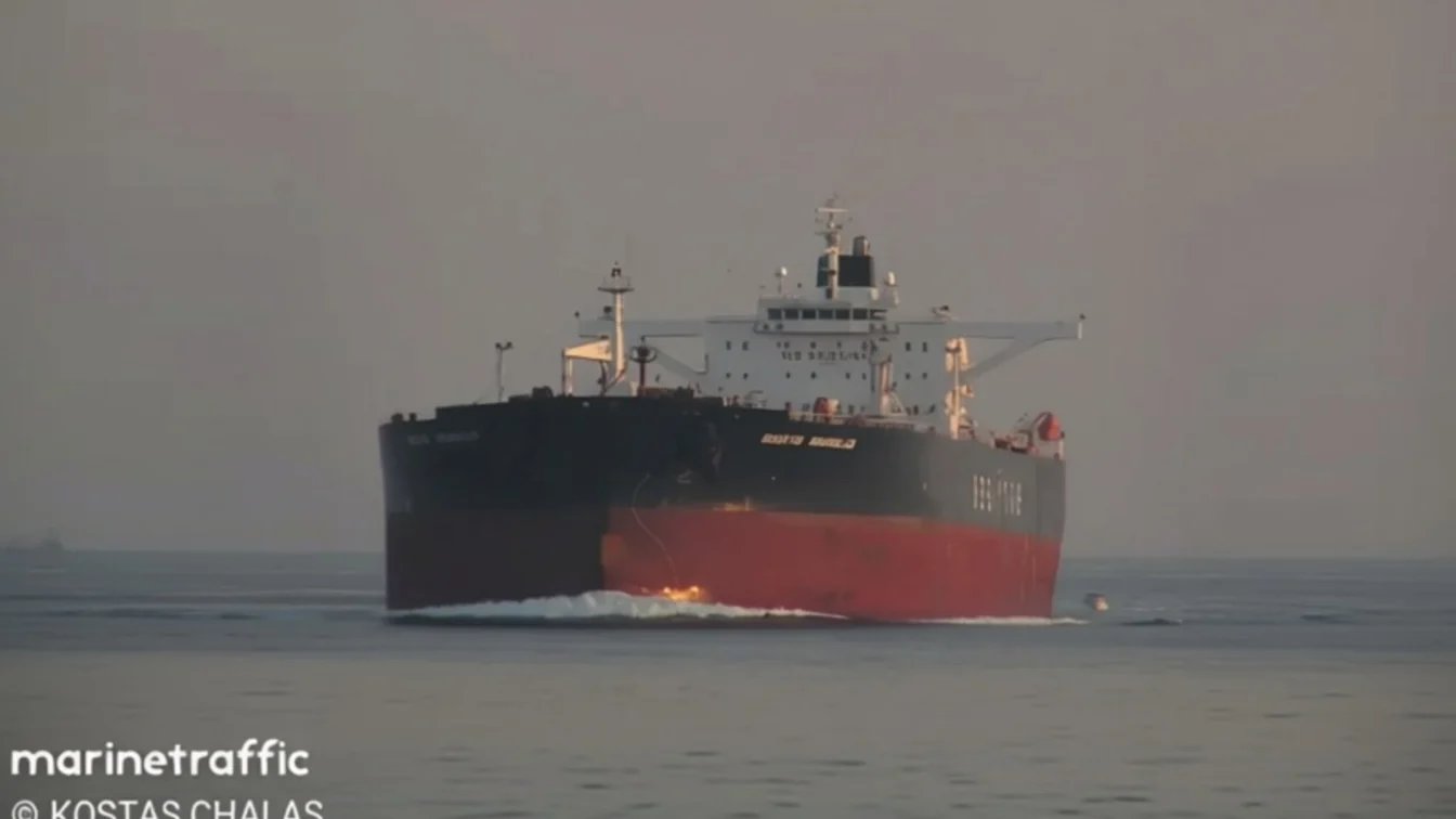 Petrolier cu 1 milion de barili de țiței rusesc atacat cu o dronă în Marea Neagră