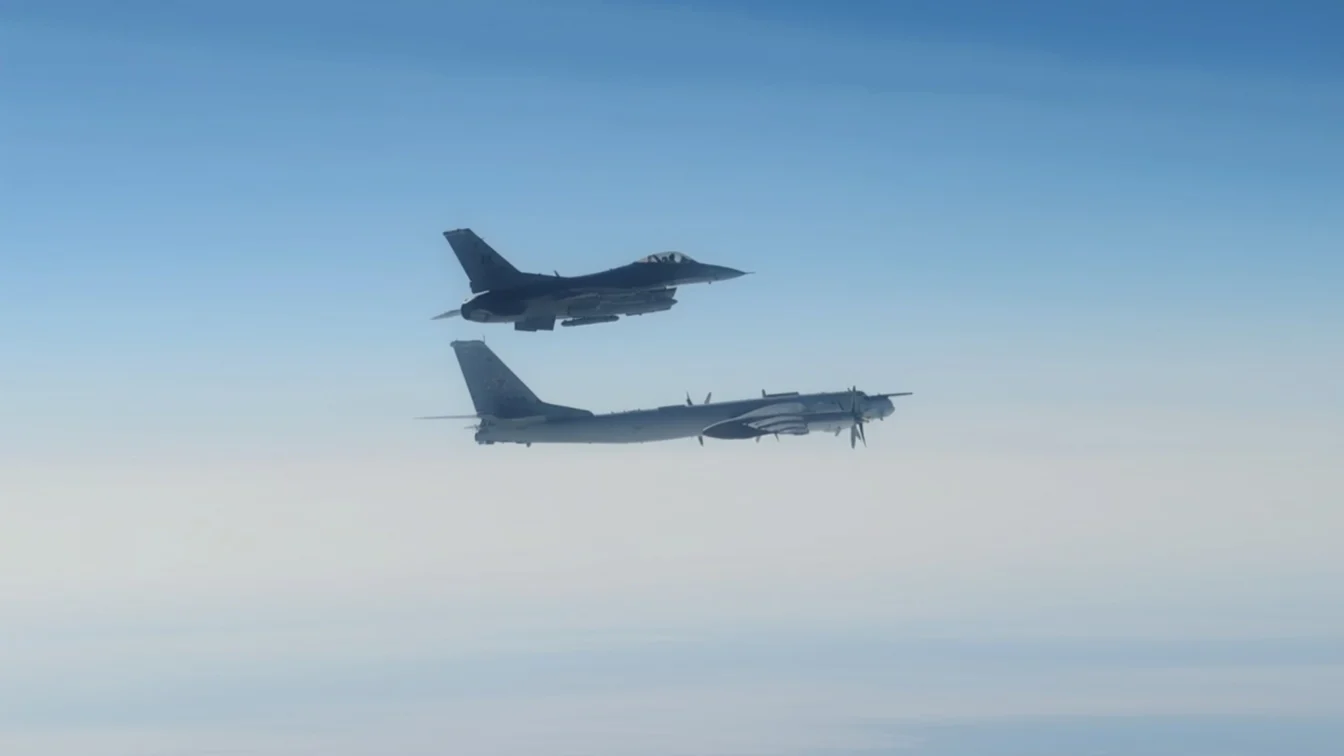 Instruirea piloților de F-16 costă 33 milioane dolari. România are deja 56 de avioane