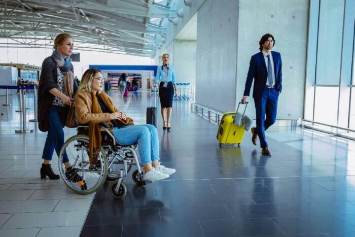 Conflictul din Orientul Mijlociu costă turismul 515 mil. € pe zi. Zborurile s-au prăbușit