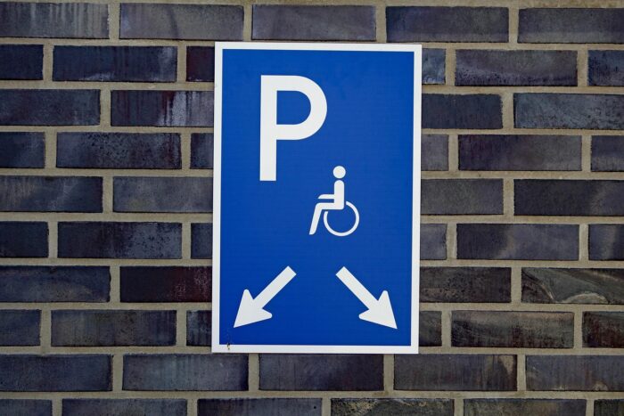 Reducerea la jumătate a impozitului pentru persoane cu handicap devine operațională impozit persoane handicap 2026 1773140988