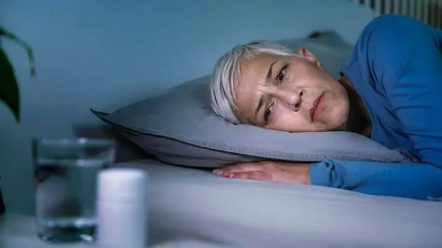 Studiu: Insomnia cronică ar putea accelera declinul memoriei la vârstnici