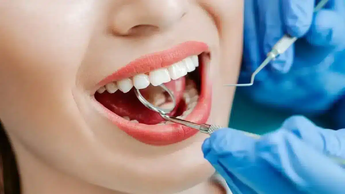 Microscopul stomatologic garantează succes în 93% din tratamentele de canal endodontic microscopul stomatologic garanteaza succes in 93 din tratamentele de canal endodontic 1773057924