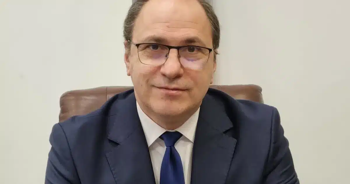 Mihai Dimian, numit ministru al Educației. Jurământul are loc marți la ora 16:00 mihai dimian numit ministru al educatiei juramantul are loc marti la ora 1600 1772538849