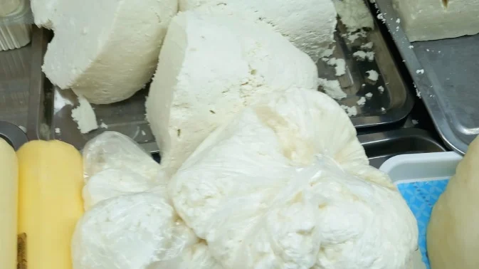 Guvernul prelungește plafonarea adaosului la alimente până la 30 iunie