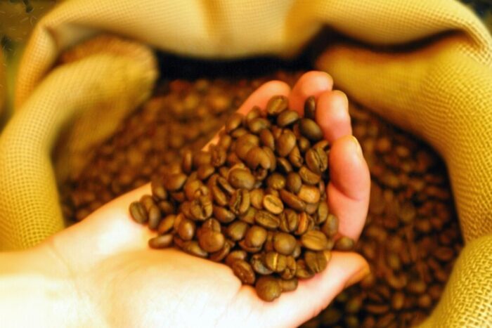 pret cafea