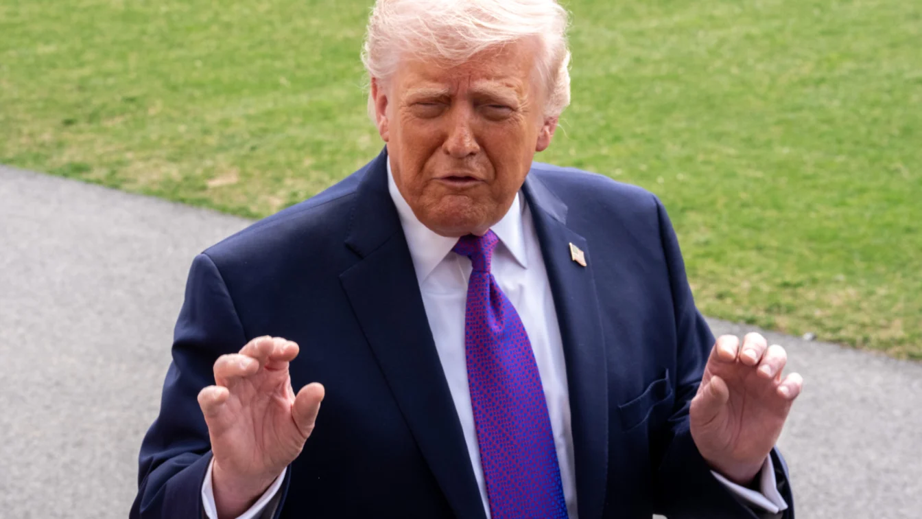 Trump ar încheia războiul cu Iranul chiar și cu Strâmtoarea Ormuz blocată