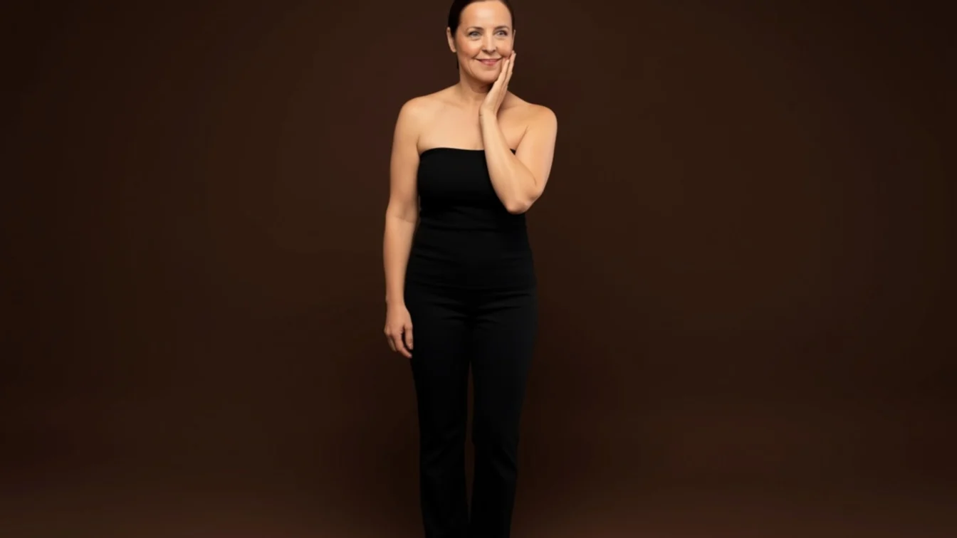 Un exercițiu cu un balon șterge ridurile de la buze în doar câteva zile