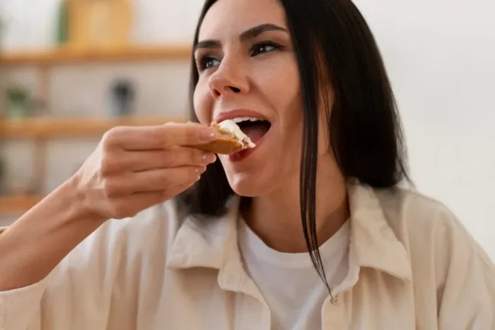 Ingredientul de 10 lei care înlocuiește perfect brânza în Postul Paștelui tofu post
