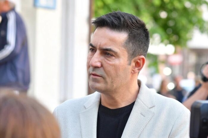 1w8od2I7q5ndPmuMKzZJ6 rU08qX9F