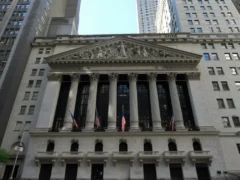 O firmă de pantofi a trecut la AI și acțiunile au explodat cu 700% într-o zi Allbirds