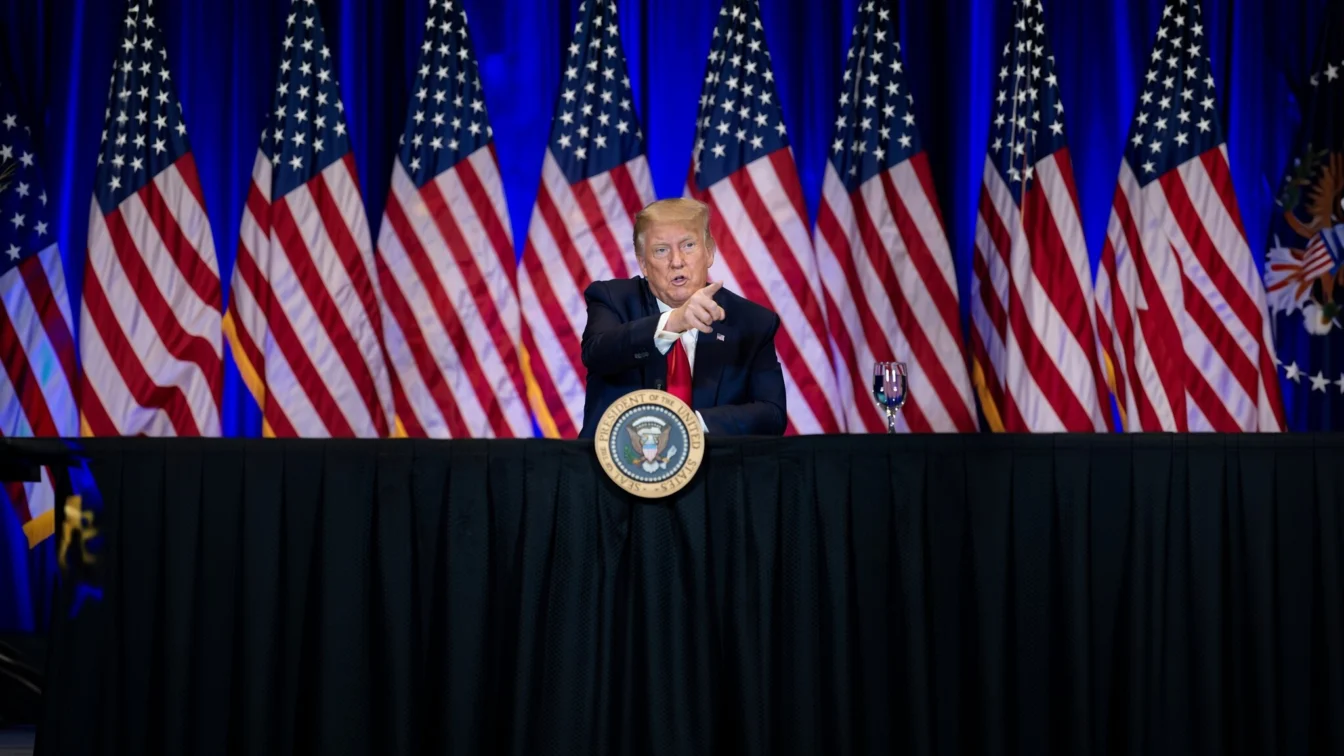 Trump anunță că SUA interzic Israelului să mai bombardeze Libanul