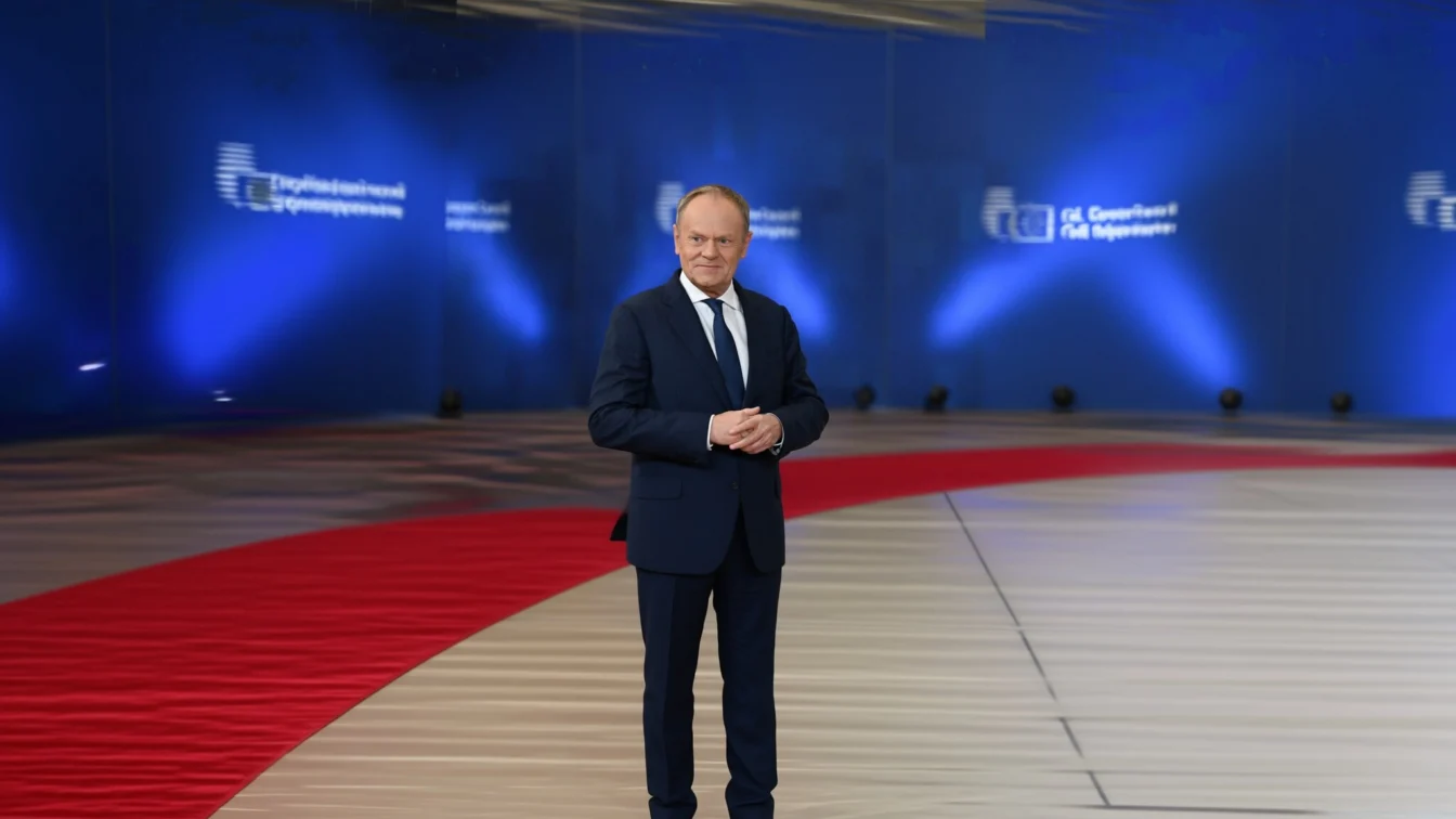 Donald Tusk îl acuză pe Trump că îndeplinește planul de vis al lui Putin cu NATO