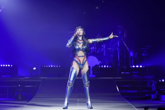 Poliția australiană o anchetează pe Katy Perry pentru agresiune sexuală Katy Perry