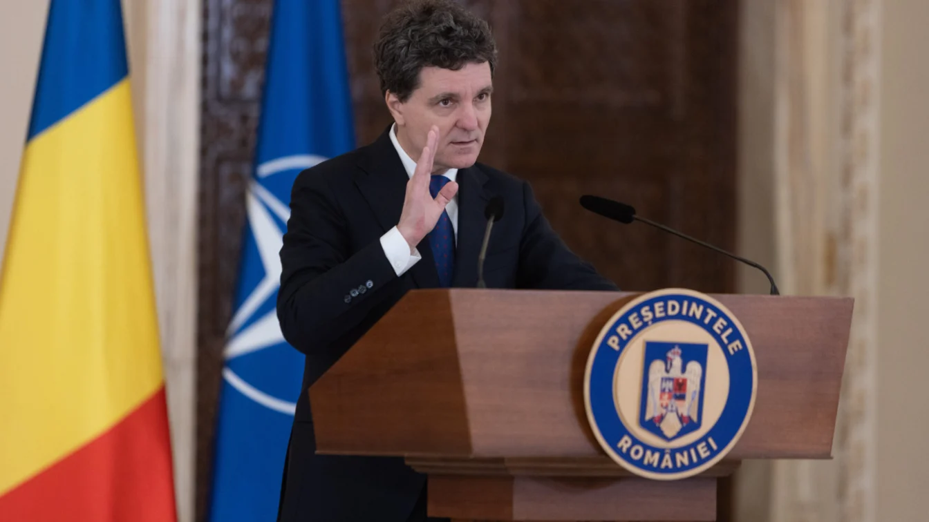 Nicușor Dan evită costul crizei politice după o discuție cu Isărescu