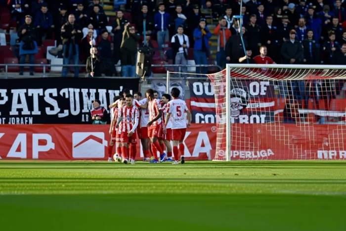 UTA Arad a zdrobit Metaloglobus cu 5-1 și este noul lider în play-out UTA Arad