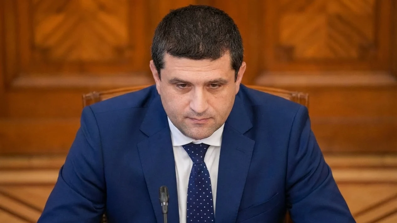 Banii din PNRR sunt în pericol. Ce se întâmplă cu autostrăzile A7 și A8