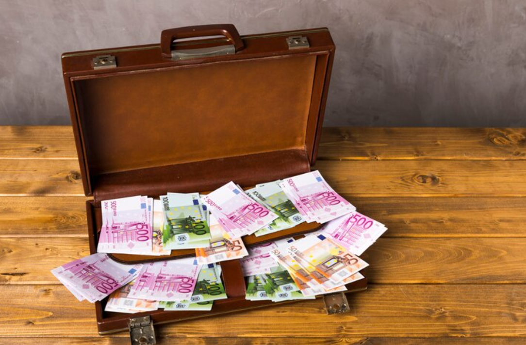 Câștigați mai mult, cheltuiți mai puțin, transformați-vă visele în realitate