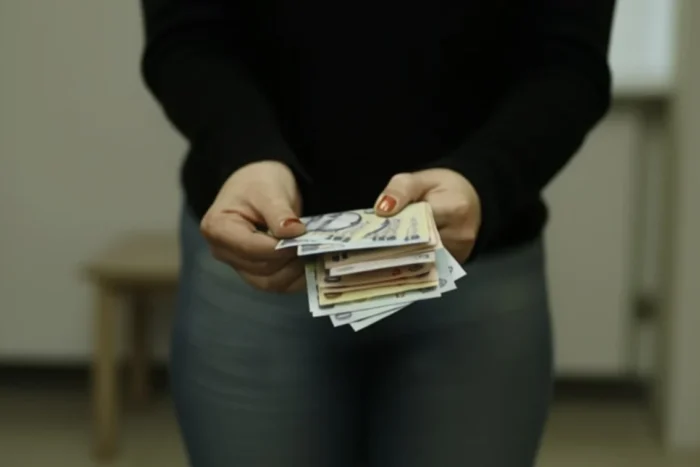 Salariul mediu net a crescut cu 39 de lei în februarie și a ajuns la 5.557 lei câștig salarial mediu net